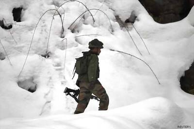 Militant shot dead amid ceasefire violation by Pak