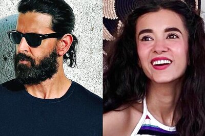 Hrithik Roshan's Fans Greet 'Bhabhi' Saba Azad As She Fangirls Over His Vikram Vedha Look