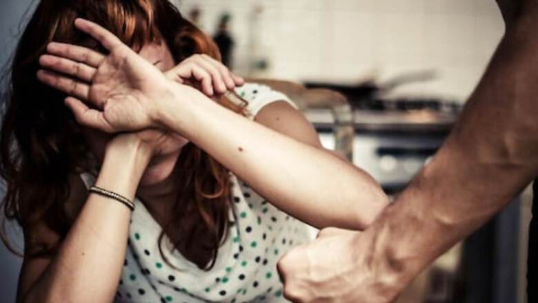 Don’t Ignore These Signs, Your Relationship Could Be Getting Toxic