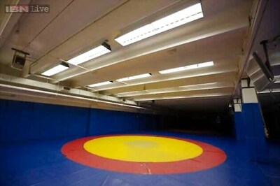 Asiad medal aspirations weighing heavy on grappler Vinesh Phogat