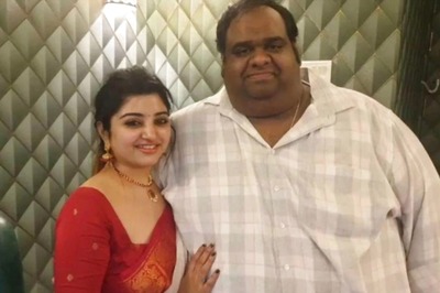 Did Producer Ravindar Chandrasekaran Shower Gifts on Bride Mahalakshmi? What We Know