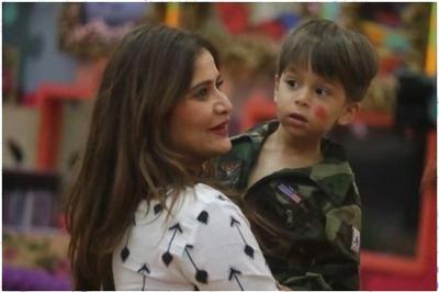 Bigg Boss 13: Kashmera Shah Shares Son's Photo with Arti Singh, Calls It 'Iconic Moment’