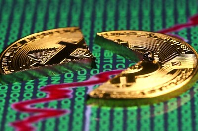 Finance Ministry Issues Warning on Bitcoins, Calls It ‘Ponzi Scheme’