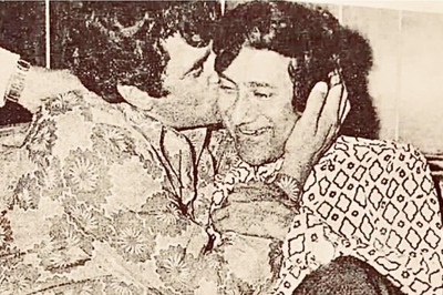 Dharmendra Kisses Dev Anand In Viral Photo, Recalls Standing In Line To Watch His Films