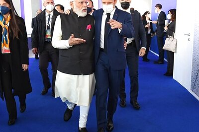 PM Modi Meets French President Macron on Sidelines of G20 Summit, Invites Him to India
