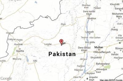40 people killed as twin suicide bombs rock northwest Pakistan