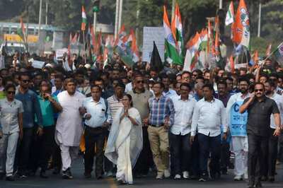 Reports of BJP Supporters Wearing 'Lungi', Skullcaps to Attack Train in Murshidabad True, Says Mamata