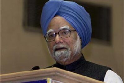 Will try to reverse impact of economic slump: Manmohan
