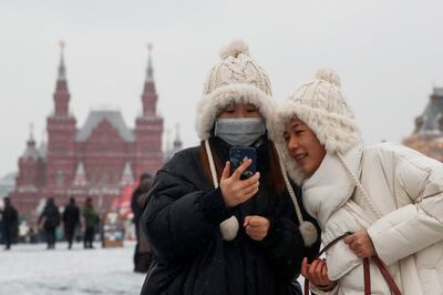 No Kissing or Hugging, Watchdog Advises Russians Amid Virus Fears