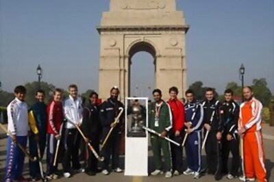 India, Pak take their fight to hockey field