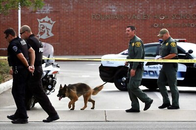 Los Angeles closes all schools after receiving threat