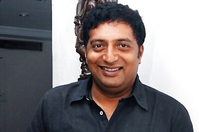 Prakash Raj wins Nandi Award for 'Dookudu'
