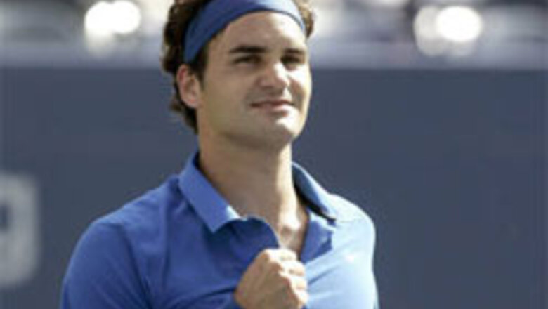 US Open: Federer advances, Baghdatis knocked out