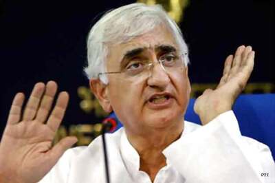 No military solutions to Syrian crisis: Khurshid