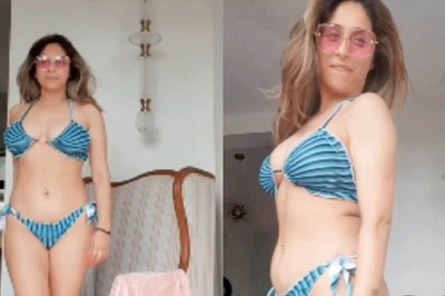 Neha Bhasin Twirls In Blue Striped Bikini, Soaks In The Sun In Viral Video; Netizens Call Her 'Hottie'