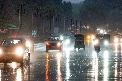 Delhi Recieves Drizzles Despite Dry Day Prediction, Karnataka In For Heavy Rains This Week