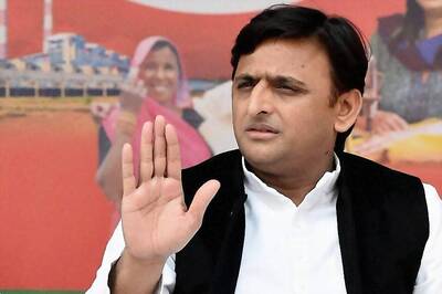 Akhilesh Yadav May Pay Visit to Rampur MP Azam Khan and His Family at Sitapur Jail