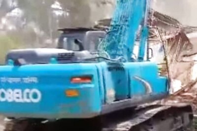 Pune Porsche Crash: Municipal Corporation Demolishes Illegal Pubs & Restaurants; Owners Blame Fake ID Cards