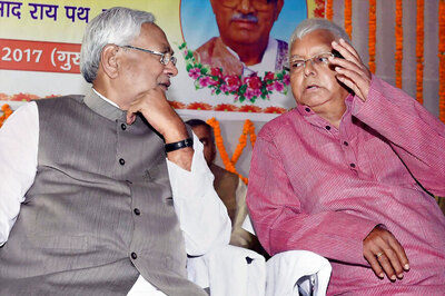 Nitish-Lalu May Part Ways Soon. Earthquake in Bihar Mahagathbandhan