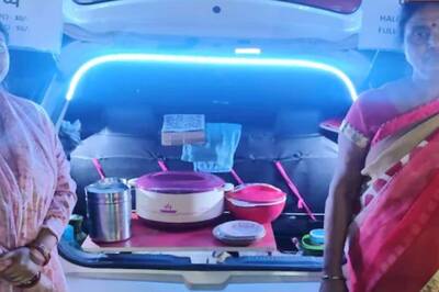 Saas-bahu Duo From Jharkhand’s Bokaro Sets Up Appam Stall In Car