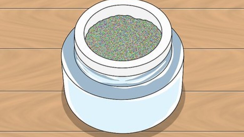 How to Make Holographic Nails