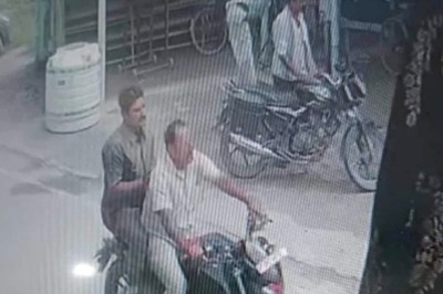 Criminals in Guise of Government Officials Loot Two Jewellery Shops in Bihar