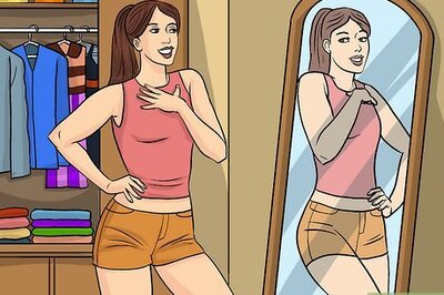 How to Deal with Having a Flat Chest