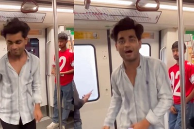 'Nightmare For Introverts': Man Dances To Nacho Nacho In Delhi Metro. Video Viral