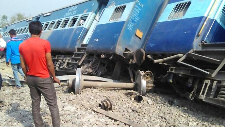 Eight Coaches of Rajya Rani Express Derail in Rampur, 12 Injured