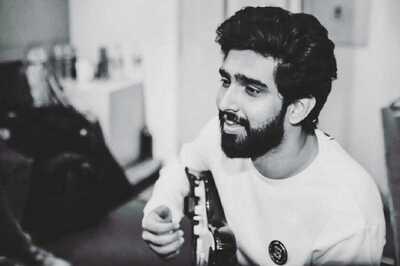 Salman Khan Fans Troll Amaal Mallik for Saying That Shah Rukh Khan is His Favourite Actor, Singer Replies