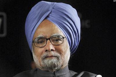 PM discusses rising onion prices with Pawar