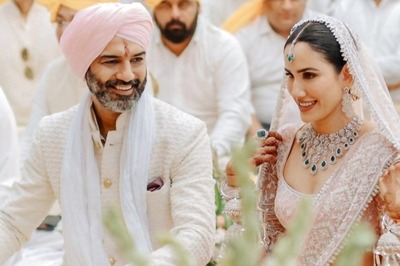 Sonnalli Seygall Celebrates Her Big Day Draped in a Manish Malhotra Masterpiece