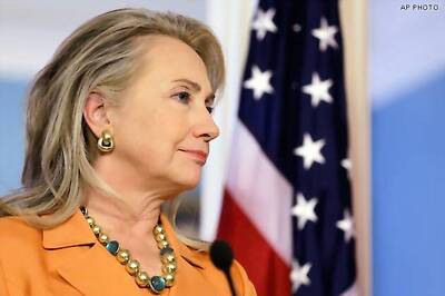 Hillary Clinton says will decide White House run early 2015