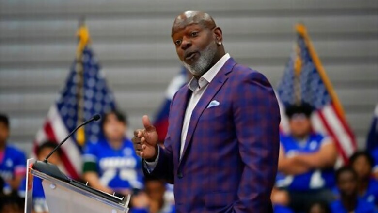Jill Biden Teams Up With NFL Great To Push Vaccinations