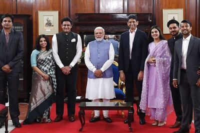 From Anil Kumble to Rishab Shetty: A Peek Into PM Modi's Sunday Evening With Cricketers, Actors in Bengaluru