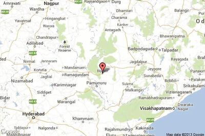 Policeman, one Naxal killed in gun-battle