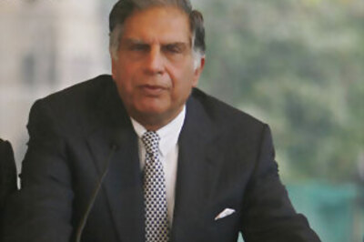 Ratan Tata pays tribute to slain guests, employees of Taj