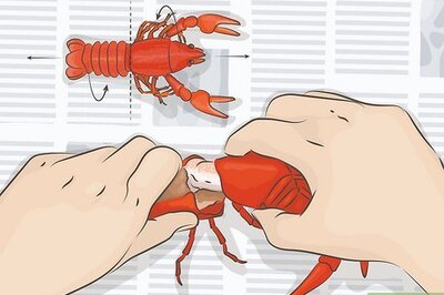 The Best Way to Peel and Eat Boiled Crawfish