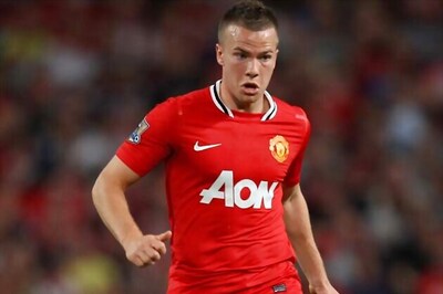 Man Utd's Cleverley to return for Liverpool tie