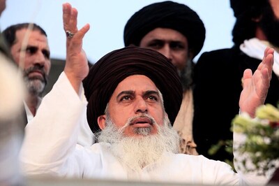 Pakistan Issues 'Last Warning' to Islamists Blocking Entrance to Capital