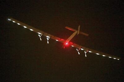 Solar Impulse arrives in Hawaii, completing historic flight