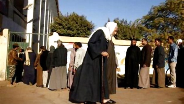 Egypt's constitution seen passing in referendum