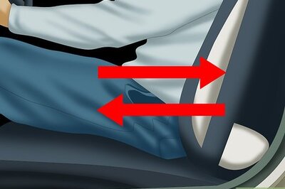 How to Adjust & Use the Rear View Mirror