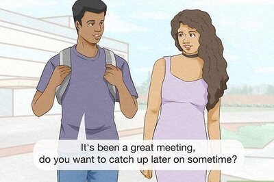 How to Ask Someone to Hang Out