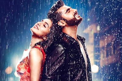 Half Girlfriend First Look: Arjun Kapoor- Shraddha Kapoor are Drenched in Love