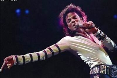 Late pop legend MJ wins 4 trophies at AMAs