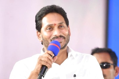 Will Make Geetha As Deputy CM, Says Jagan Appealing Voters To Reject Pawan Kalyan