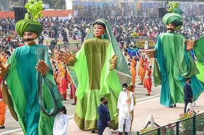 Eco-friendly Plantable Seed Paper Invitation Cards Grab Eyeballs of Guests at Republic Day Parade