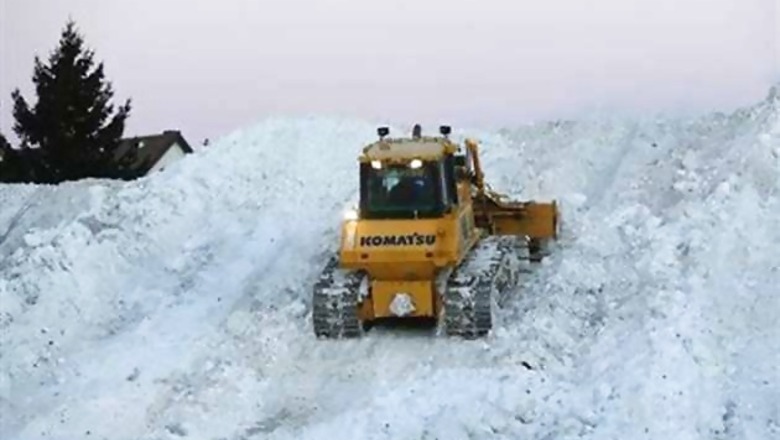 US: With snow still piled high, Buffalo faces flooding