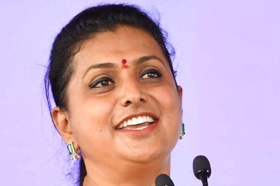 Actress Roja Selvamani's Pic From Italian Vacation Viral